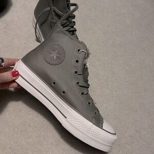 Converse leather plus lined platform high tops